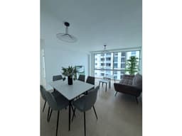 VENDO APARTAMENTO EN PH PASEO DEL GOLF - CARRASQUILLA - EF