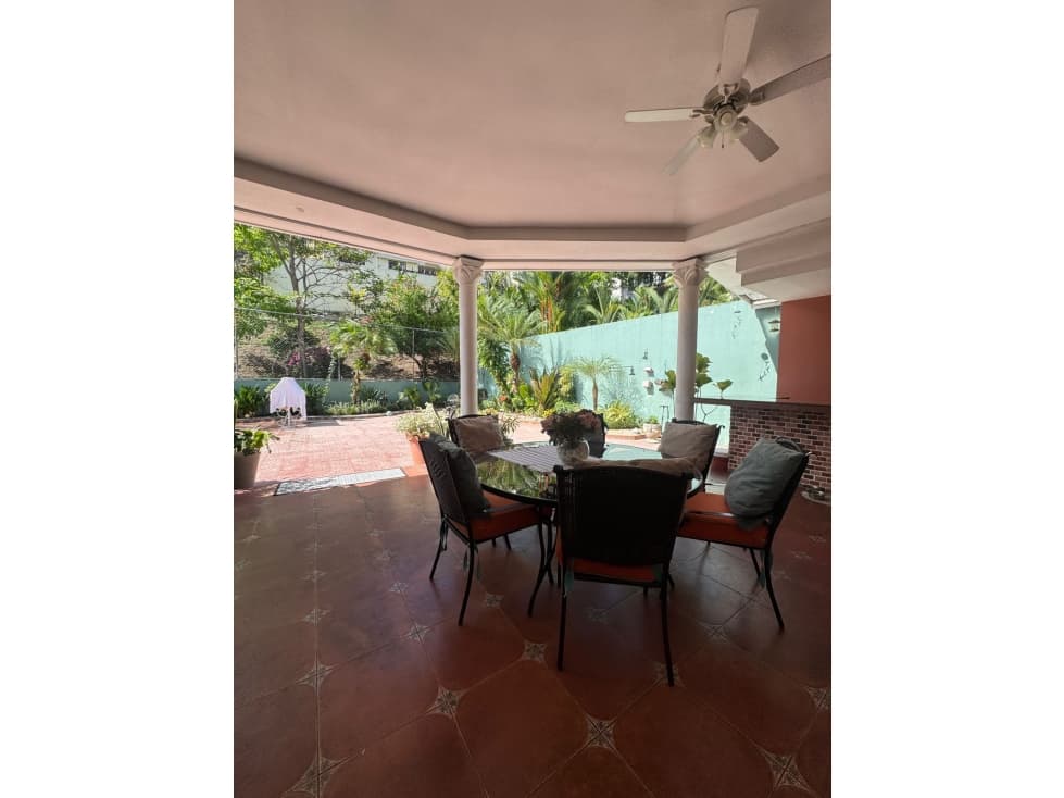 SE VENDE - CASA DE SEGUNDA - EN ALTOS DE PANAMA — foto 4