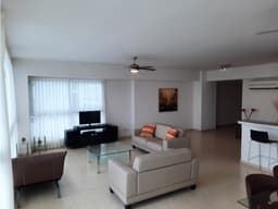 Granbay Marbella cerca de área bancaria avenida Balboa