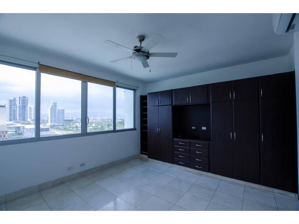 VENDO PH OCEAN TWO EN COSTA DEL ESTE — foto 1
