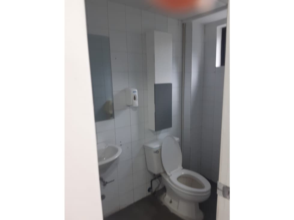 ALQUILO LOCAL PLANTA BAJA EN MARBELLA — foto 1