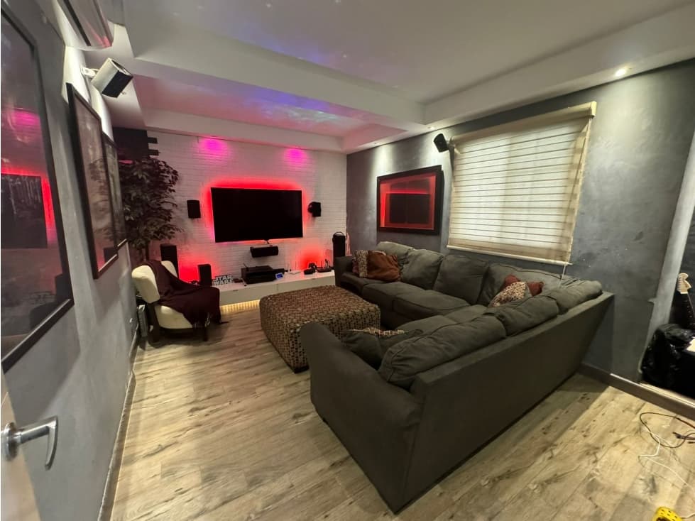 VENDO CADA EN QUINTAS DE VERSALLES — foto 3