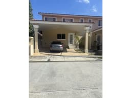 SE VENDE PH VILLA TIVOLI EN BRISAS DEL GOLF