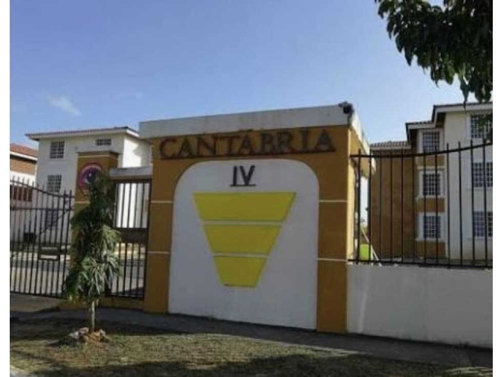 SE VENDE APARTAMENTO PH CANTABRIA IV EN VERSALLES — foto 2