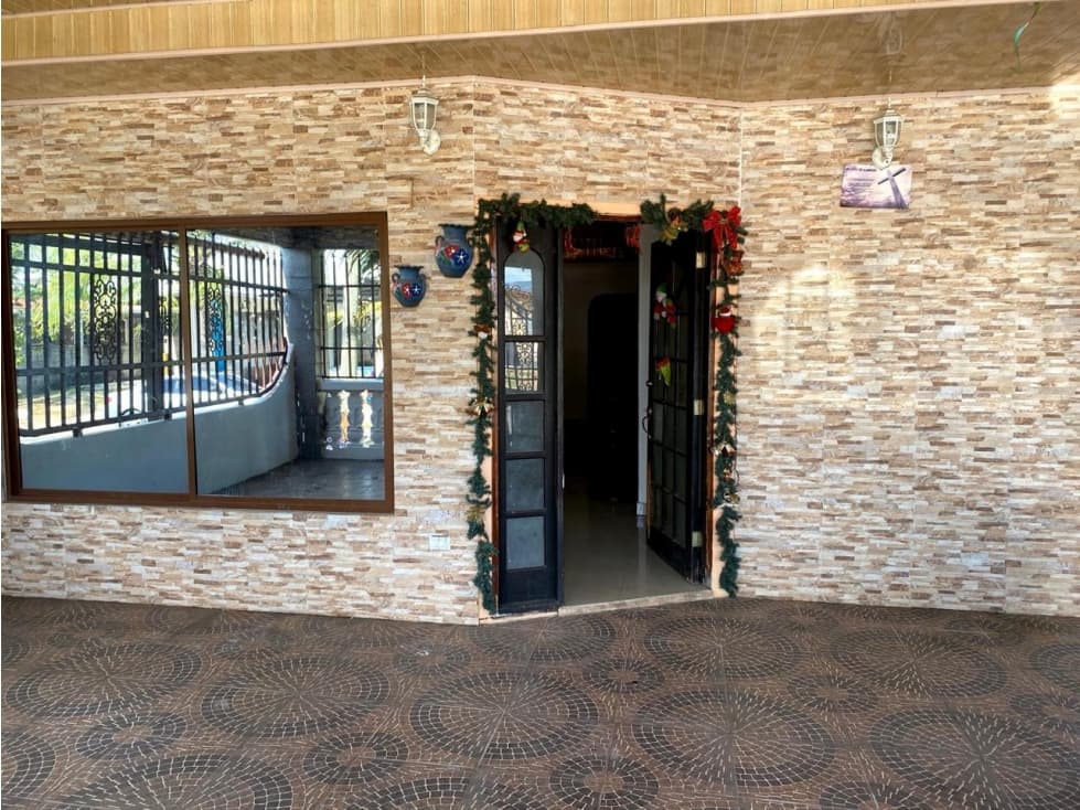 VENDO CASA DE ESQUINA EN NUEVO TOCUMEN — foto 4