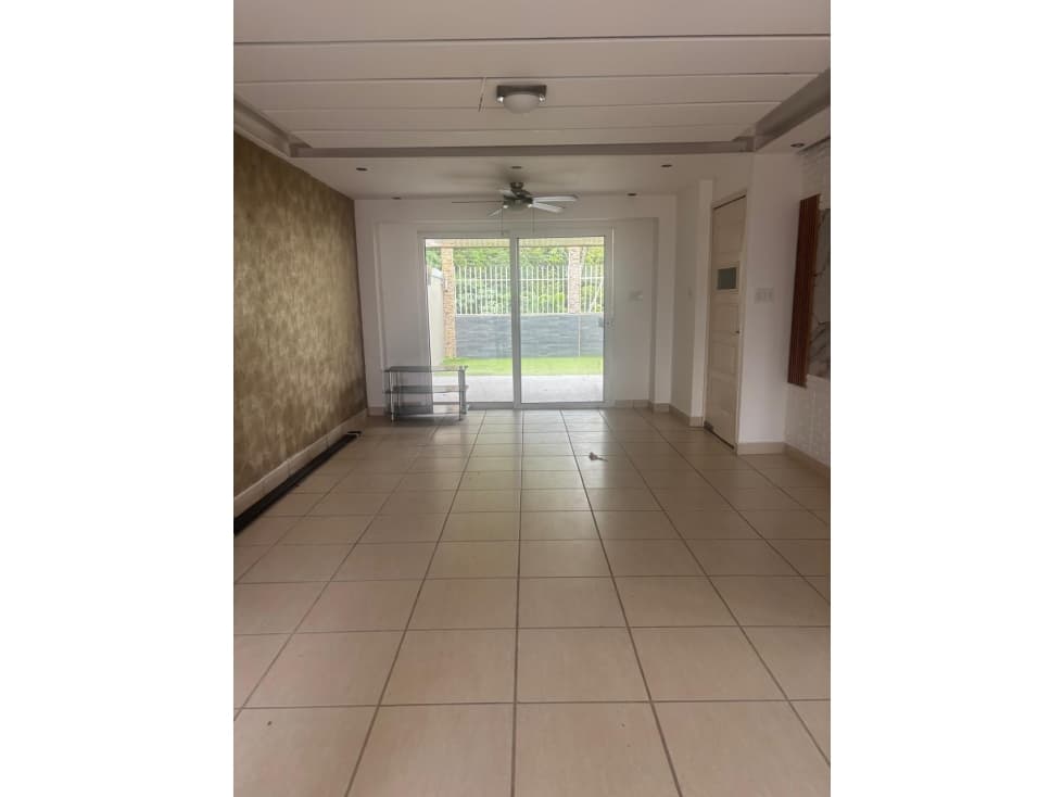 ALQUILO CASA PH AUGUSTA PASEO DEL NORTE BRISAS DEL GOLF — foto 4