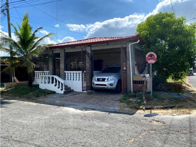 VENDO CASA DE ESQUINA EN NUEVO TOCUMEN