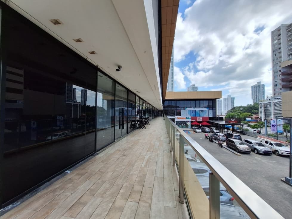 LOCAL LIBERTY PLAZA - Av. 12 de Octubre (111m2) - RB.P — foto 1