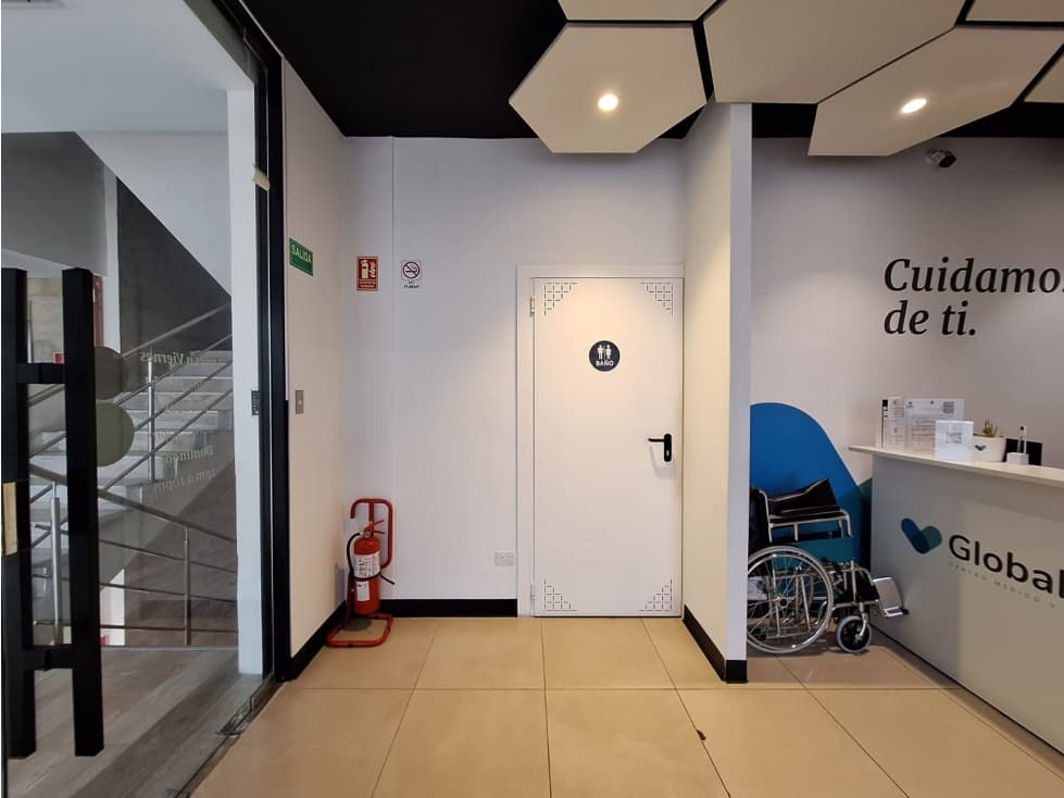 Local para Servicios Medicina general y laboratorio - Av.12 Oct (RB) — foto 4