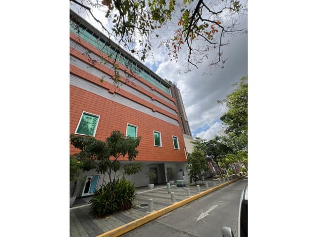 VENTA DE EDIFICIO DE OFICINAS EN MARBELLA