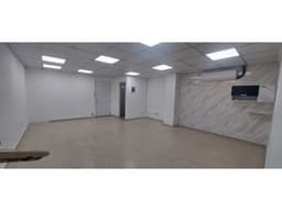 VENTA DE LOCAL COMERCIAL- VIA ESPAÑA - PLAZA SAN FERNANDO