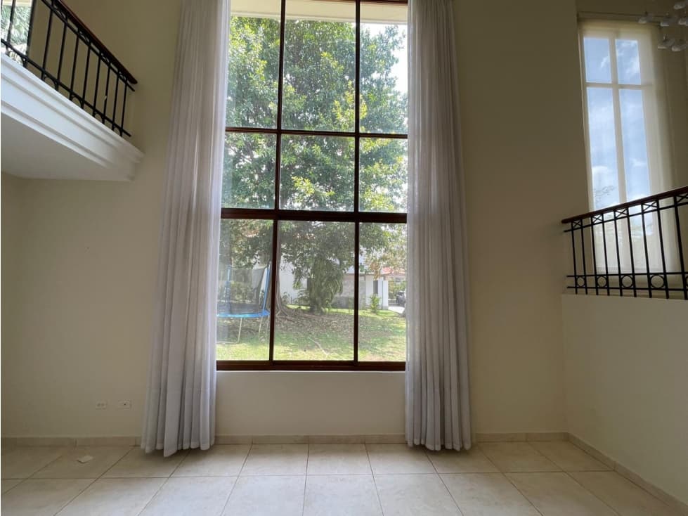 VENTA DE CASA EN CLAYTON - PH LOS SENDEROS CON DOBLE LOTE — foto 6