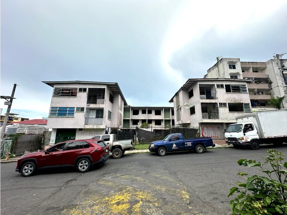 ALQUILER DE EDIFICIO EN PEREJIL — foto 1