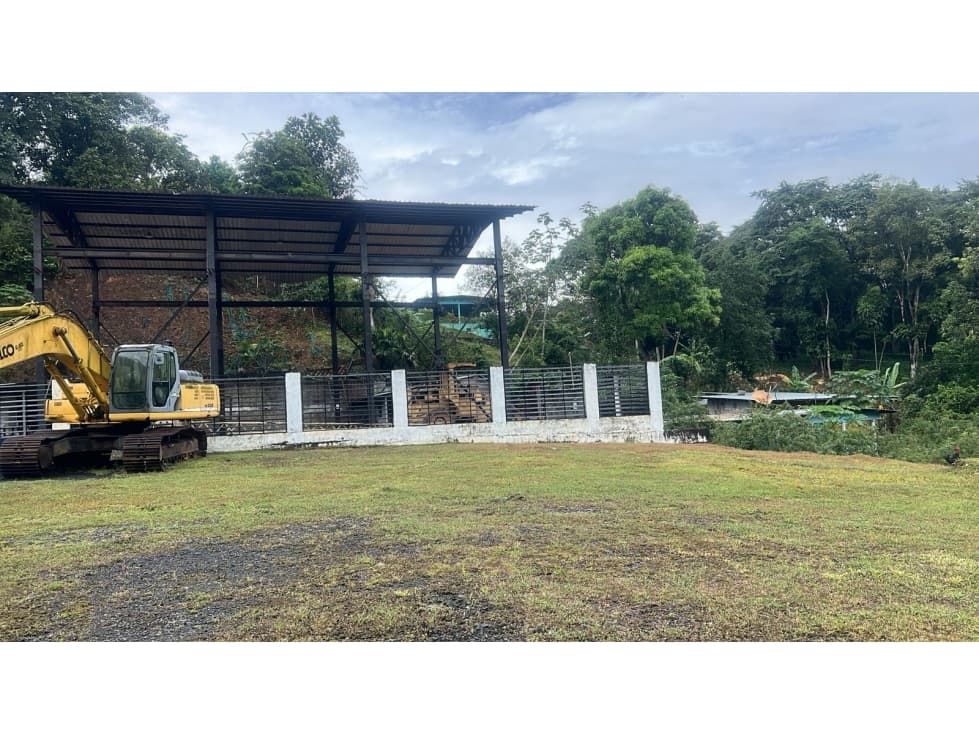 LOTE EN VENTA EN CHILIBRE CON MAQUINARIA — foto 4