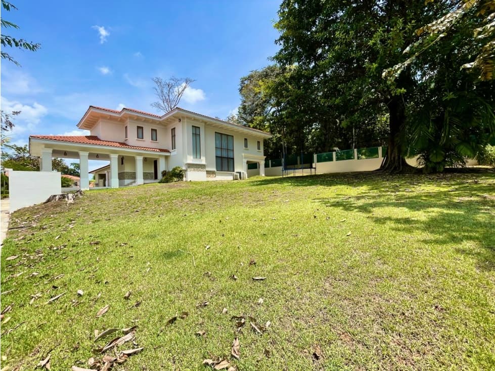 VENTA DE CASA EN CLAYTON - PH LOS SENDEROS CON DOBLE LOTE — foto 2