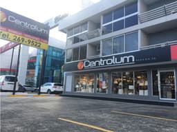 ALQUILER DE LOCAL COMERCIAL - CALLE 50 - PH CENTROLUM