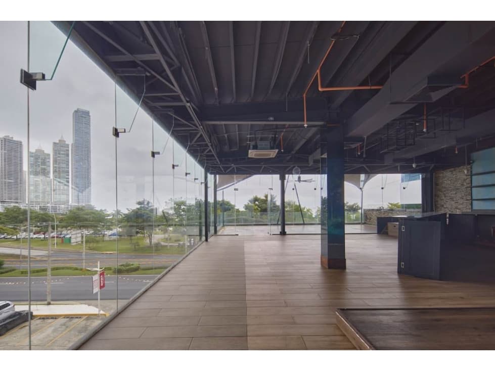 ALQUILER DE LOCAL ROOFTOP 350m2 EN AVENIDA BALBOA — foto 1