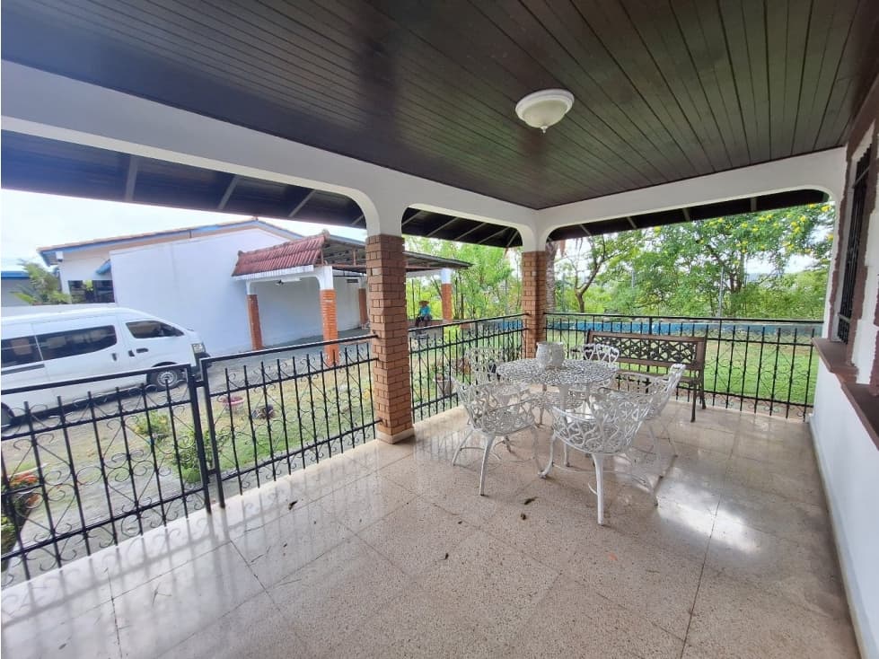 ALQUILER CASA EL DORADO AMOBLADA 700M2 ZONA TRANQUILA CV — foto 3