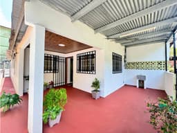 VENTA CASA BETANIA 250M2 AMOBLADA CV