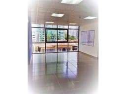 VENDO OFICINA entre av balboa y parque urraca
