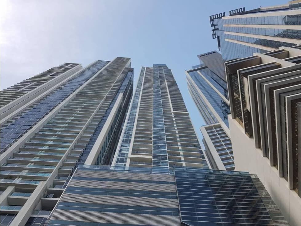 APARTAMENTO DUPLEX SEMI-AMOBLADO EN AVENIDA BALBOA 306M2 — foto 2