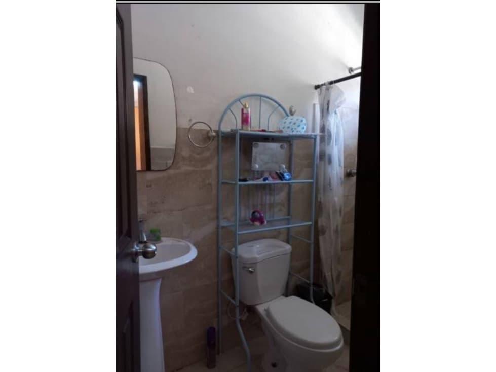 CASA DE 3 HABITACIONES 2 BAÑOS LOS ALGARROBOS — foto 2