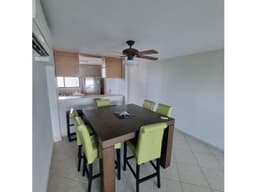 VENTA APARTAMENTO DE PLAYA EN PLAYA BLANCA CON BALCON 3RECAMARAS