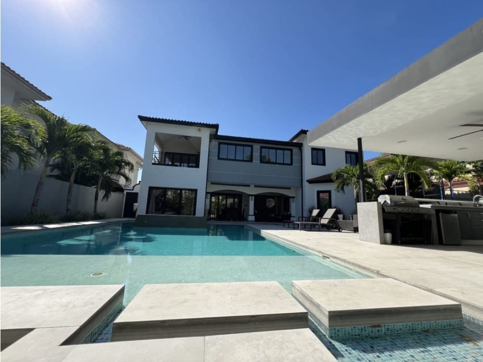 VENTA CASA EN COSTA DEL ESTE CON PISCINA 940MTS CV — foto 3