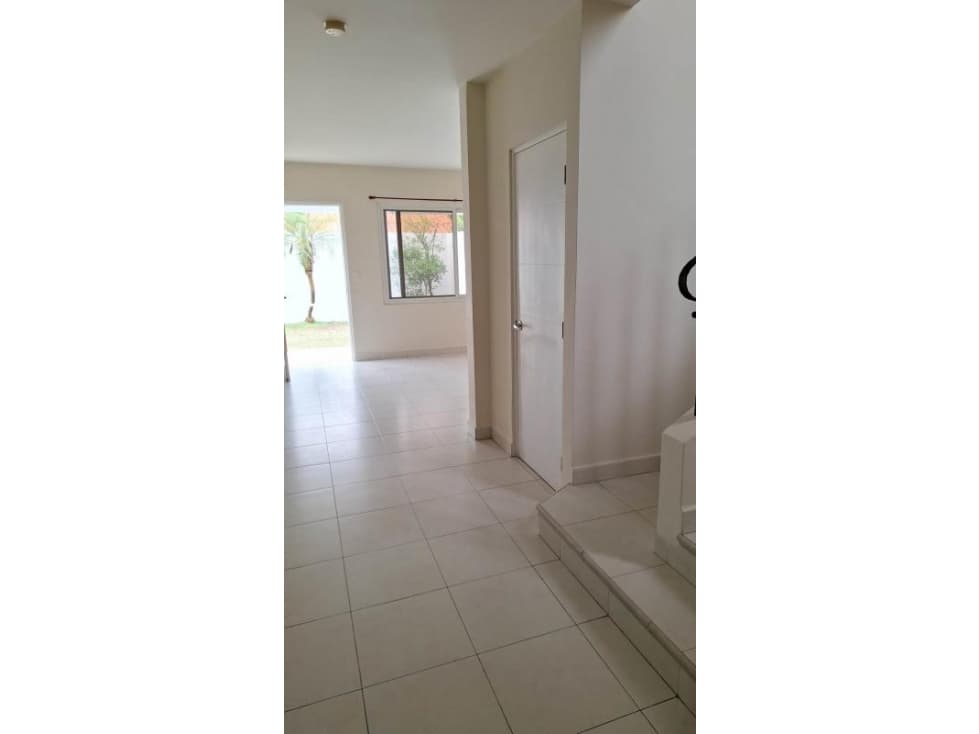 VENTA DE CASA EN QUINTAS DE VERSALLES — foto 2