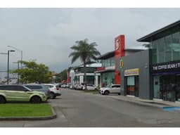 LOCAL COMERCIAL EN ALBROOK MALL PERFECTO PARA RESTAURANTE 235mts