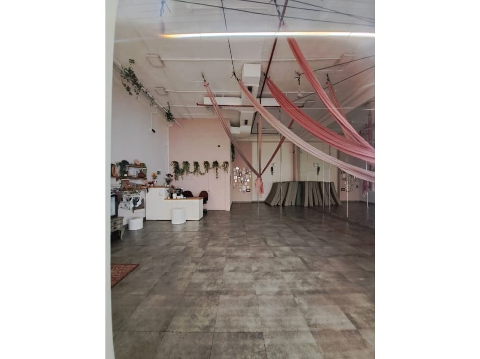 ALQUILER LOCAL 80M2 PLANTA BAJA AVENIDA BALBOA — foto 3