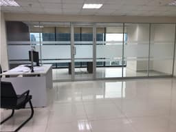 VENDO OFICINAS TOWEBANK CALLE 50 313MT MLD