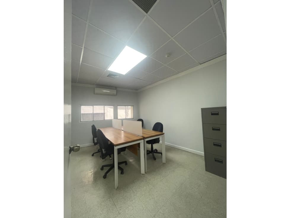 VENTA DE OFICINA EN OBARRIO - ZONA BANCARIA — foto 5