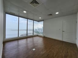 ALQUILER OFICINA AVENIDA BALBOA 200M2 TORRE BICSA CV