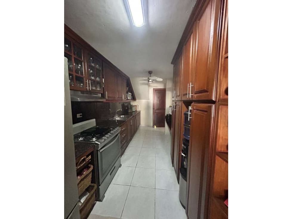 HERMOSA CASA UNIFAMILIAR 4 REC+CBE CONDADO DEL REY — foto 6