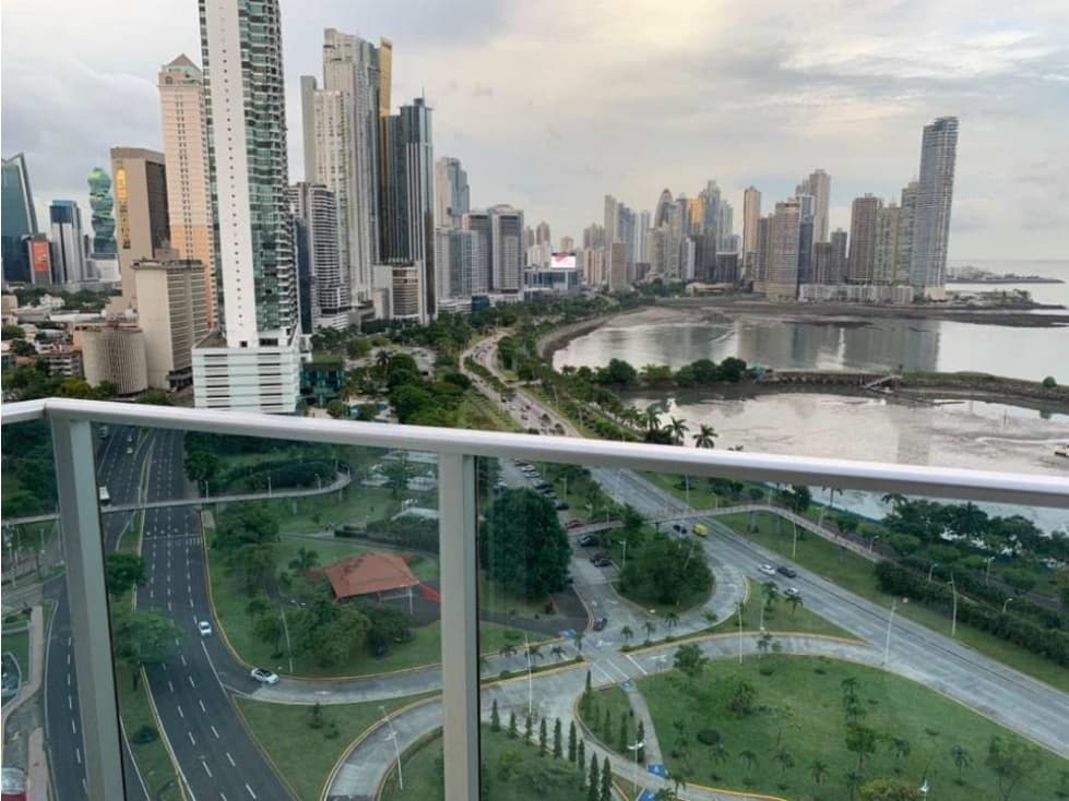 VENTA Y ALQUILER APARTAMENTO AMOBLADO PH WHITE AV BALBOA 170m2 JP — foto 2