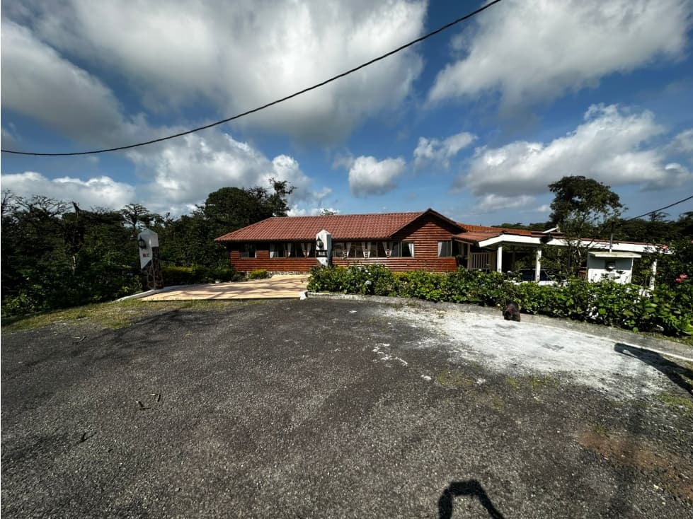 VENTA DE CASA EN ALTOS DEL MARIA TERRAZA TECHADA 4200MTS CV — foto 2