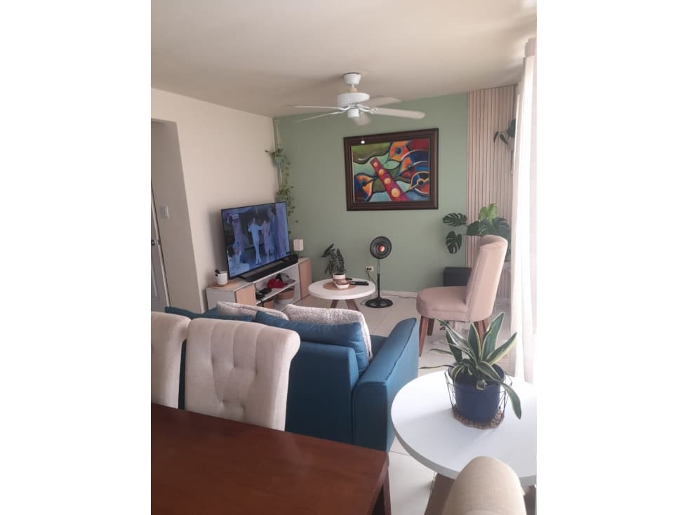 VENTA DE HERMOSA CASA DUPLEX EN PASEO DE CANTABRIA — foto 1