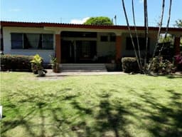 VENDO CASA EN VILLA ZAITA 919mts