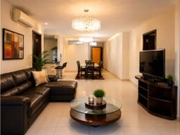 APARTAMENTO EN AVENIDA BALBOA 3 RECAMARAS 200M2 PH ALLURE CV
