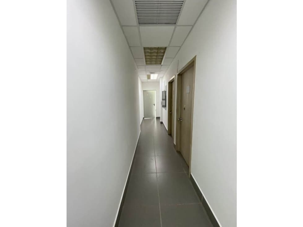 LOCAL COMERCIAL EN ALBROOK MALL 250mts — foto 4