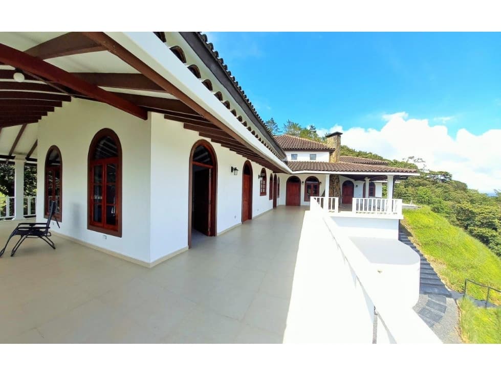 VENTA CASA LUJOSA EN ALTOS DEL MARIA 2074M2 MLD — foto 2