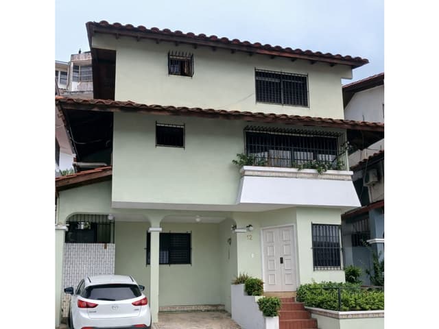 VENTA DE CASA 324MT2 EN HATO PINTADO, UBICACIÓN PRIVILEGIADA AK