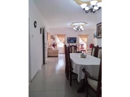 SE VENDE CASA 4 RECAMARAS + ESTUDIO CON TERRENO EN LAS CUMBRES MLD