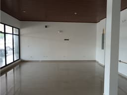 ALQUILER LOCAL COMERCIAL VIA INTERAMERICANA