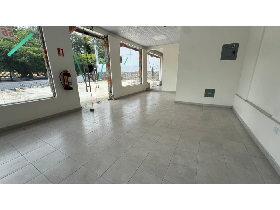 ALQUILER OFICINA VIA PORRAS — foto 2