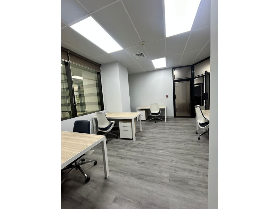 ALQUILER OFICINA AMOBLADA CREDICORP BANK — foto 5