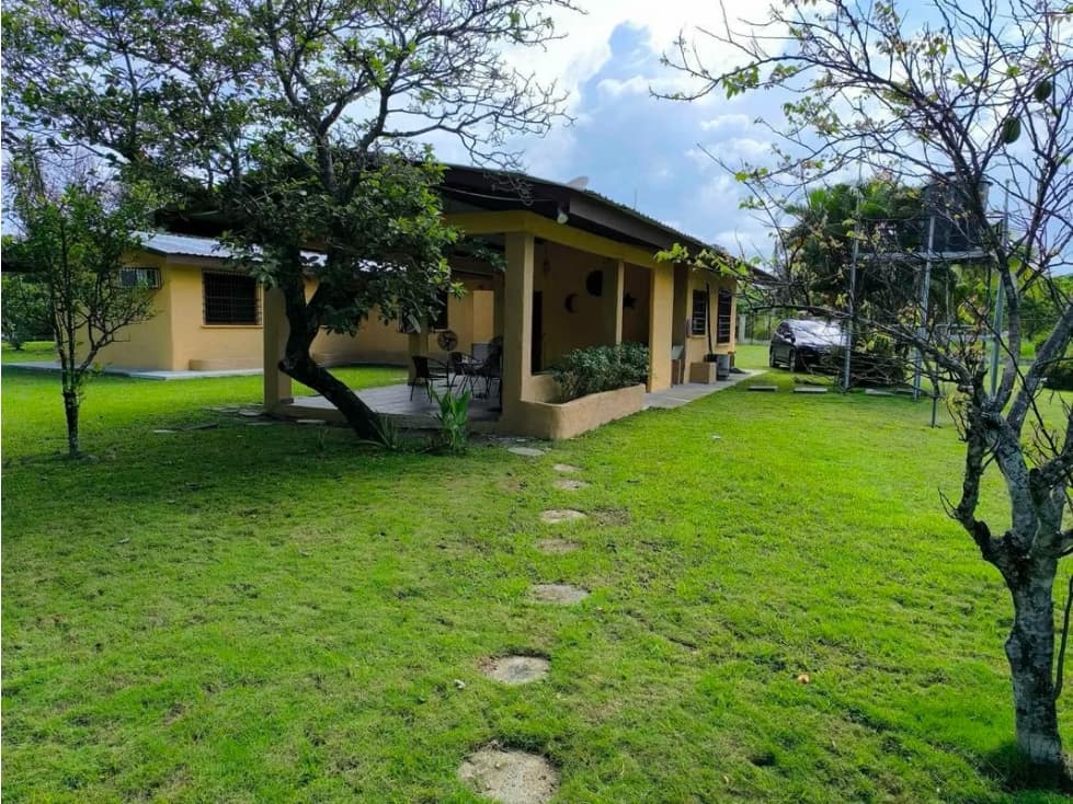 VENTA DE CASA CON TERRENO DE 3,000 METROS 3 RECAMARAS — foto 3