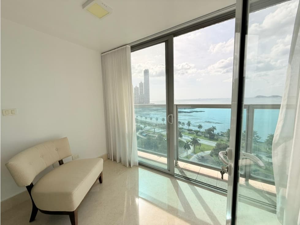APARTAMENTO AMOBLADO 4 RECAMARAS EN AVE. BALBOA VISTA AL MAR — foto 3