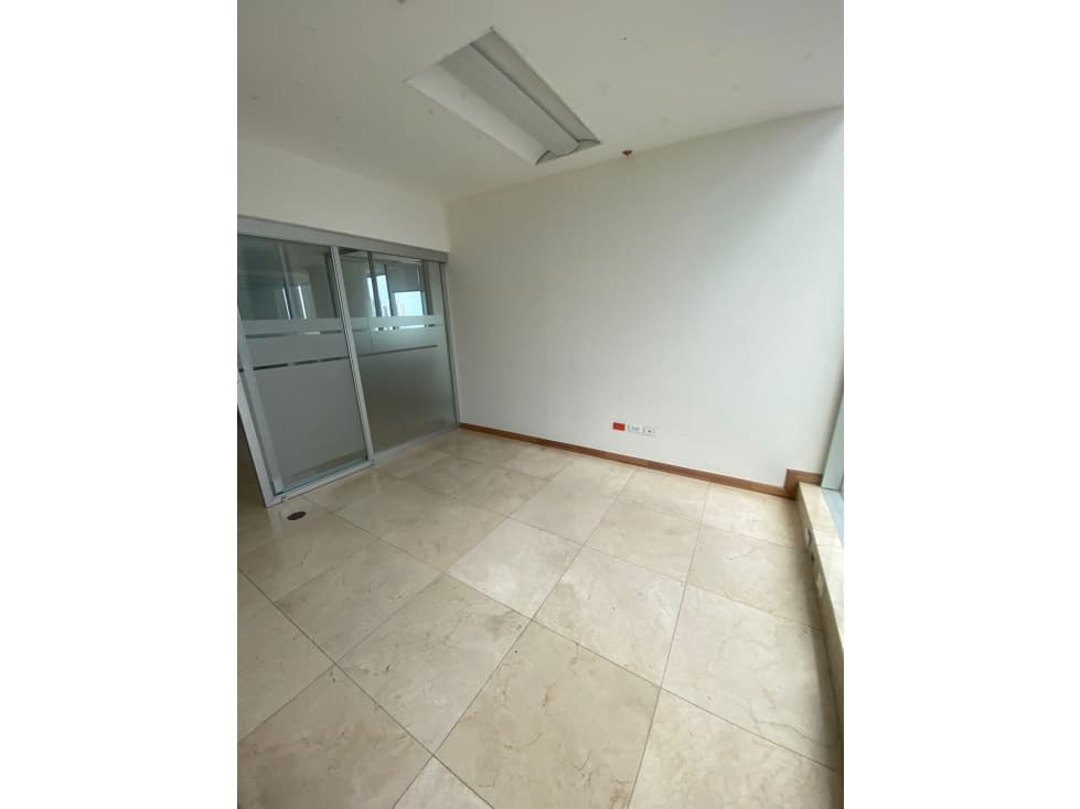 OFICINA CALLE 50 F&F TOWER REVOLUTION (TORNILLO) 188 mt2 YL — foto 4